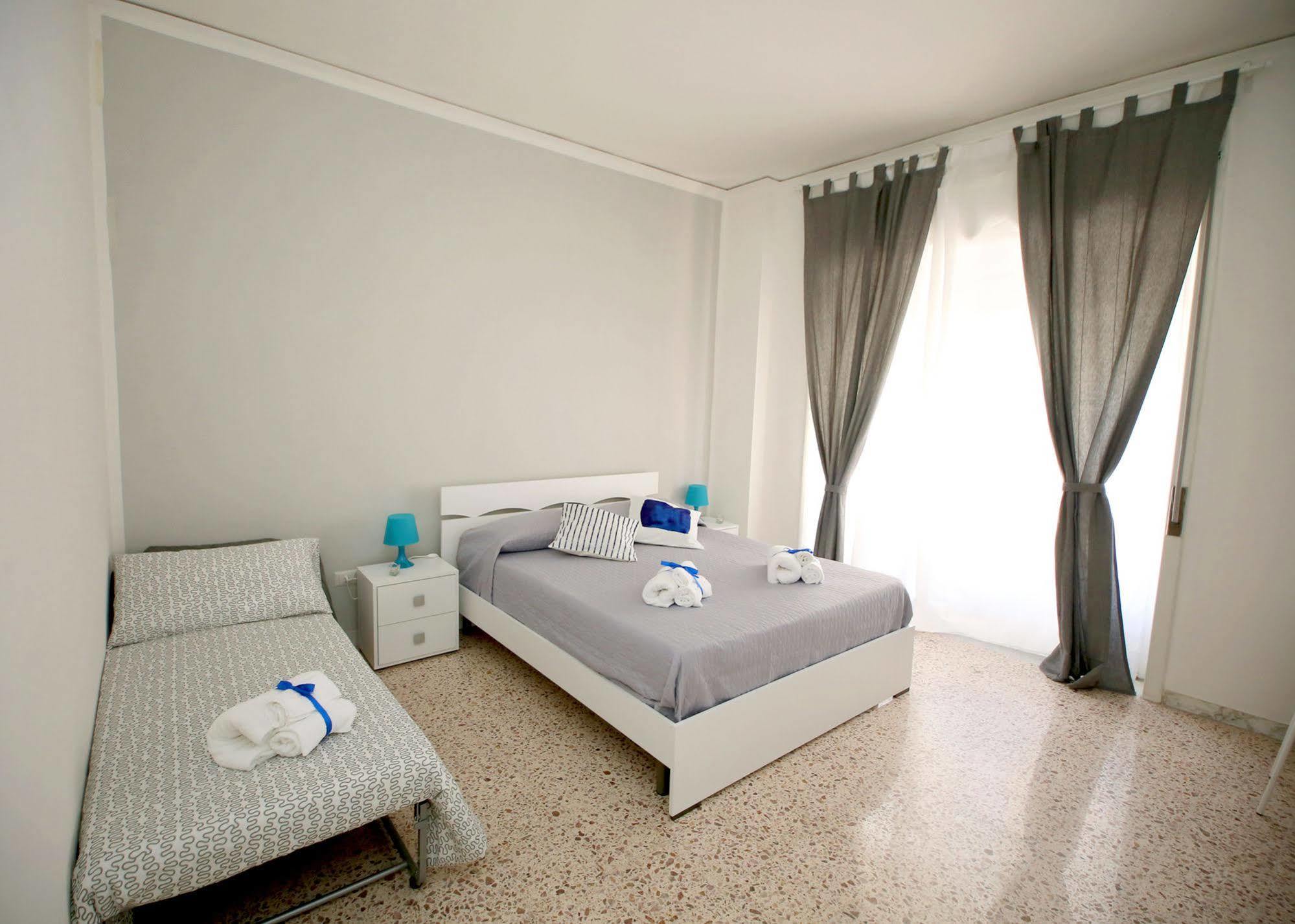 B&B Salernoway ภายนอก รูปภาพ